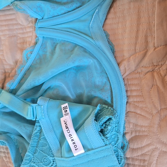 Torrid Unlined Lace Underwire - 44DDD - Picture 3 of 5